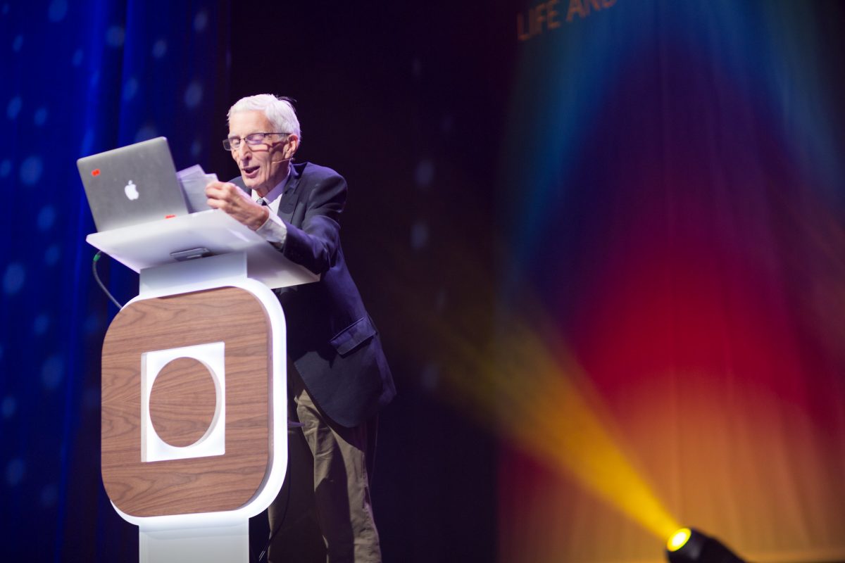 sir martin rees ai living wage artificial intelligence astrophysicist