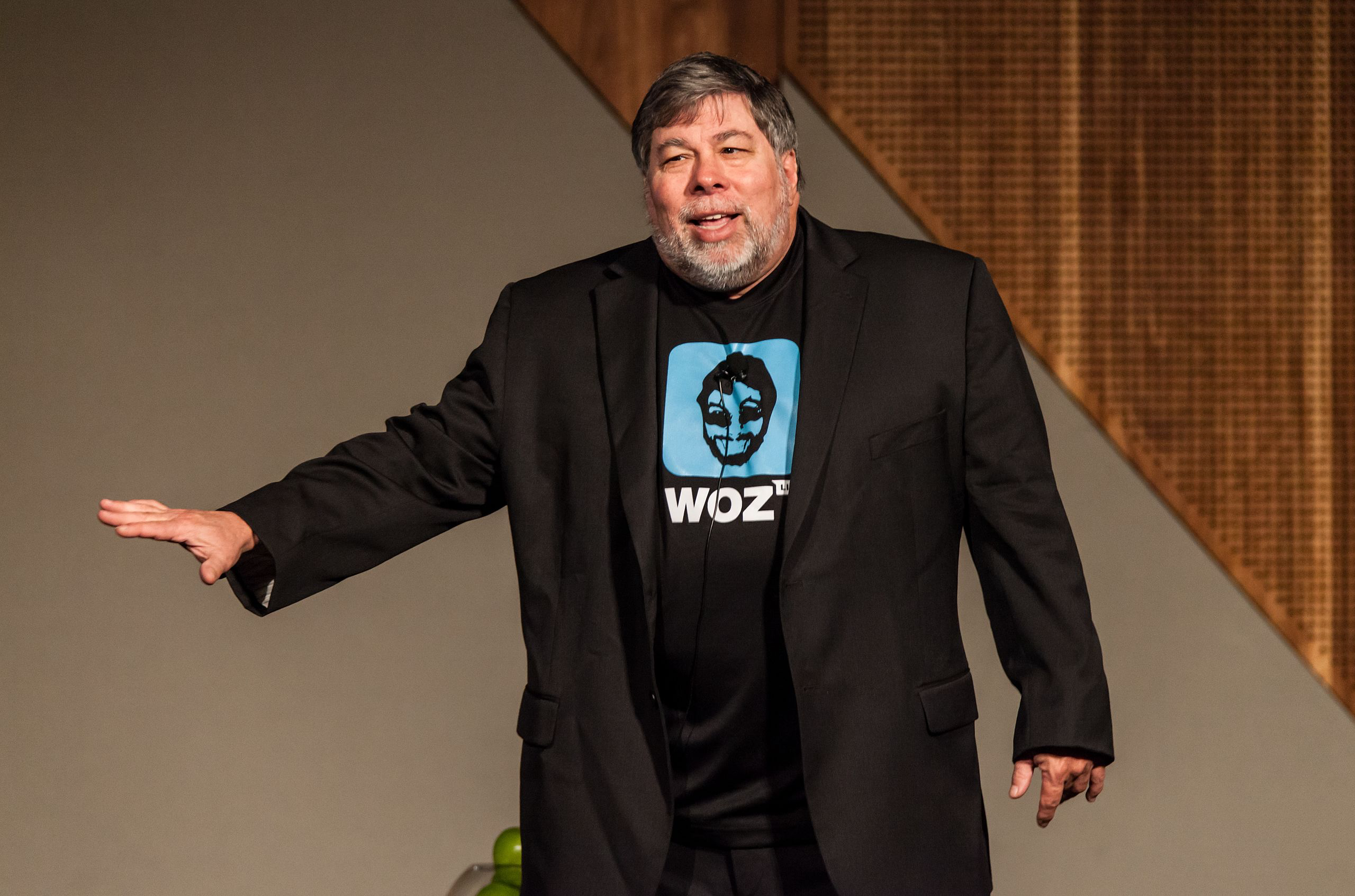 steve wozniak ai scams artificial intelligence fraud